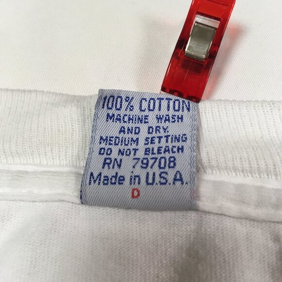 Vintage Men's Early 90's  XL Short Sleeve White Chicago Bulls Tee by The Game - Picture 5 of 15